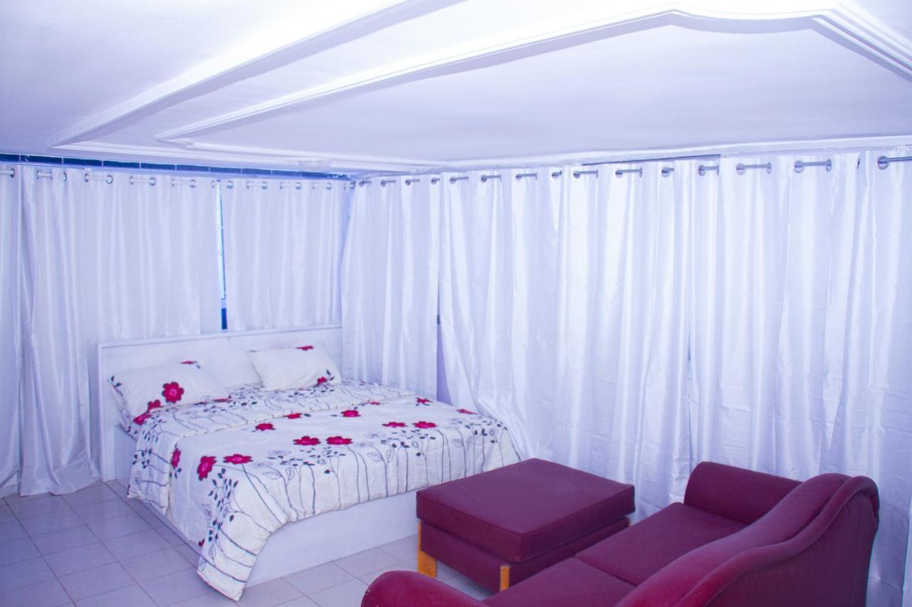 Hotel Amazone 코토누 외부 사진