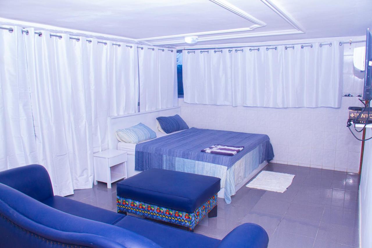Hotel Amazone 코토누 외부 사진