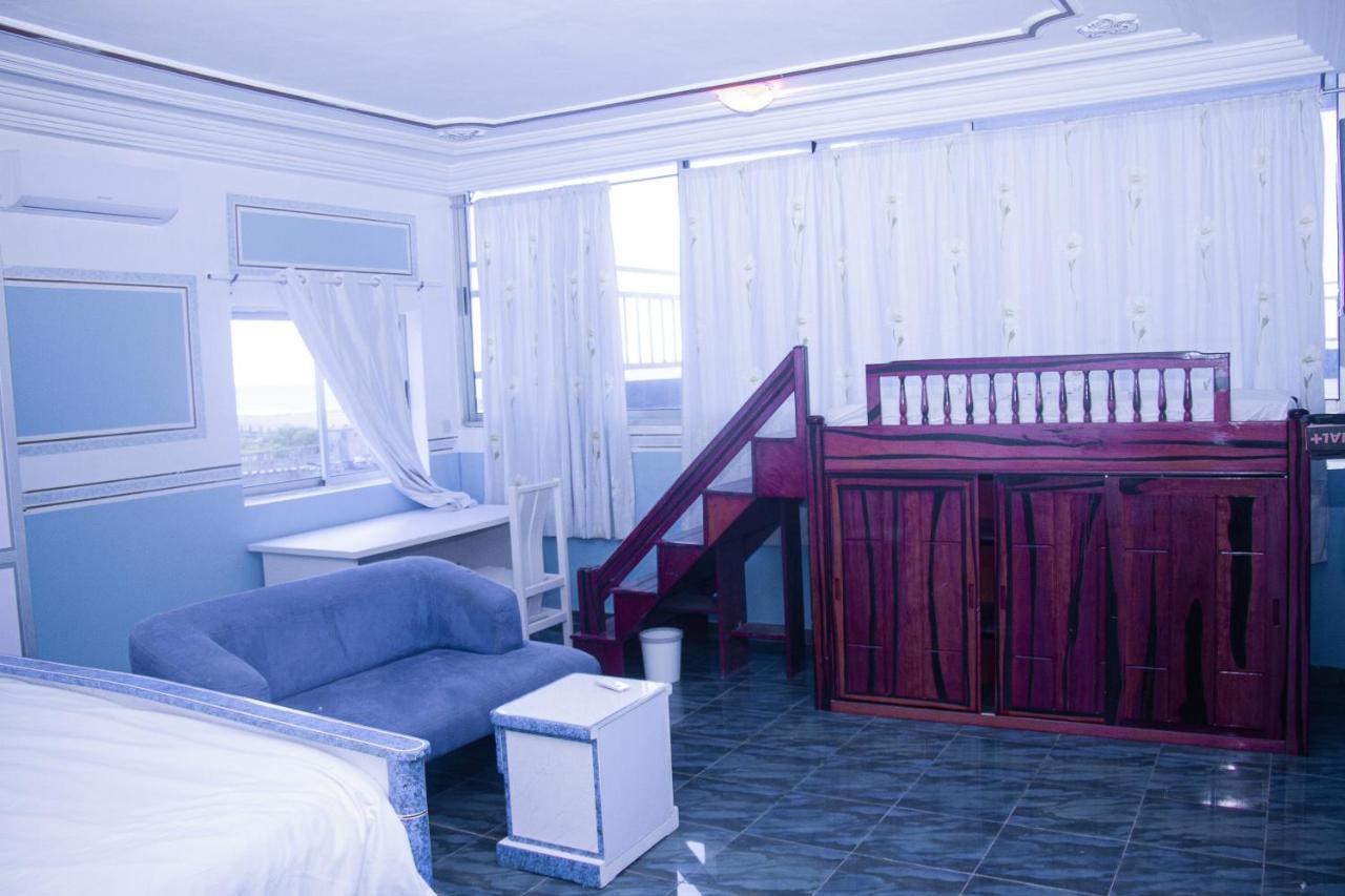 Hotel Amazone 코토누 외부 사진